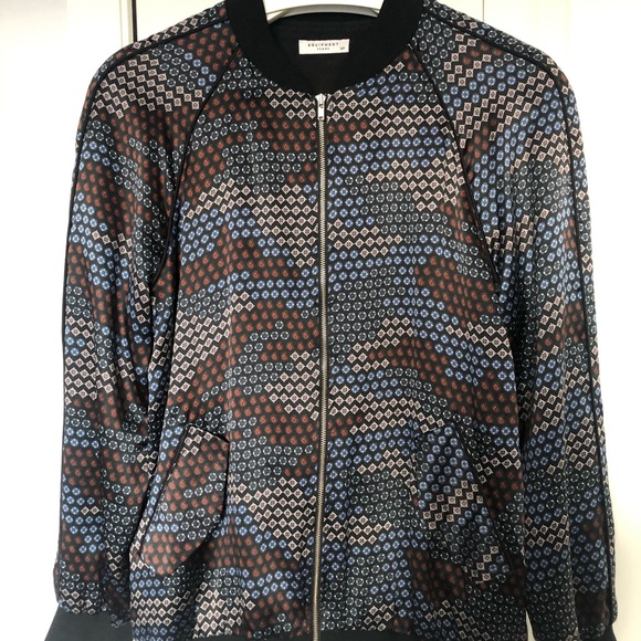 Equipment bomber - Picture 1 of 5